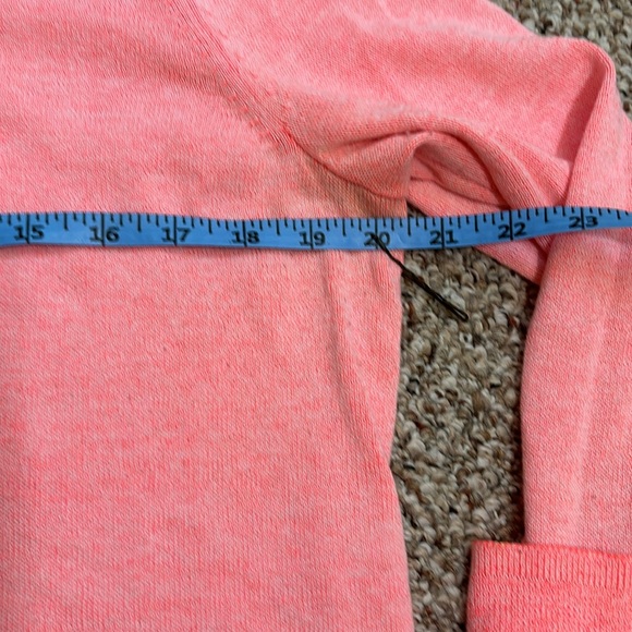GAP - Designed and Crafted - limited edition fluorescent pink pullover - LG - Picture 4 of 8